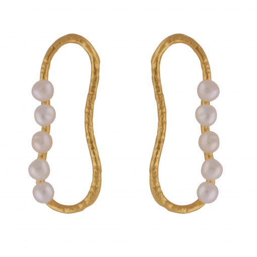 gold earrings with pearls