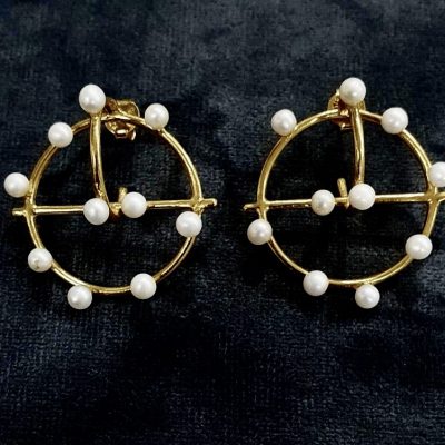 Simple 3D Abstract Pearl Earrings