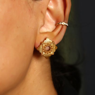 The Zenana Stud Earring