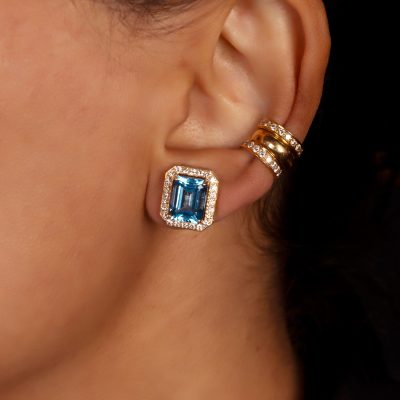 18kt Gold Blue Topaz & Diamond Stud Earrings