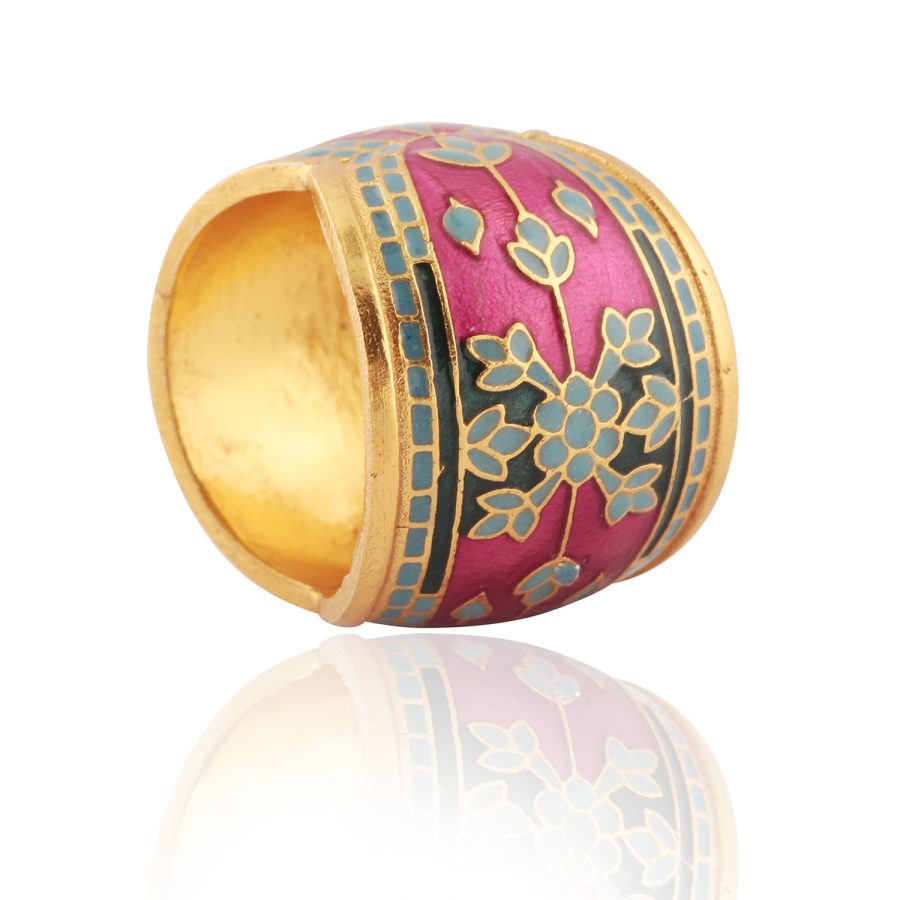 Detailed Enamel Ring Band