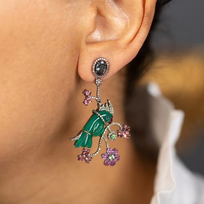 Multi Stone Detailed Onyx Parrot Earrings