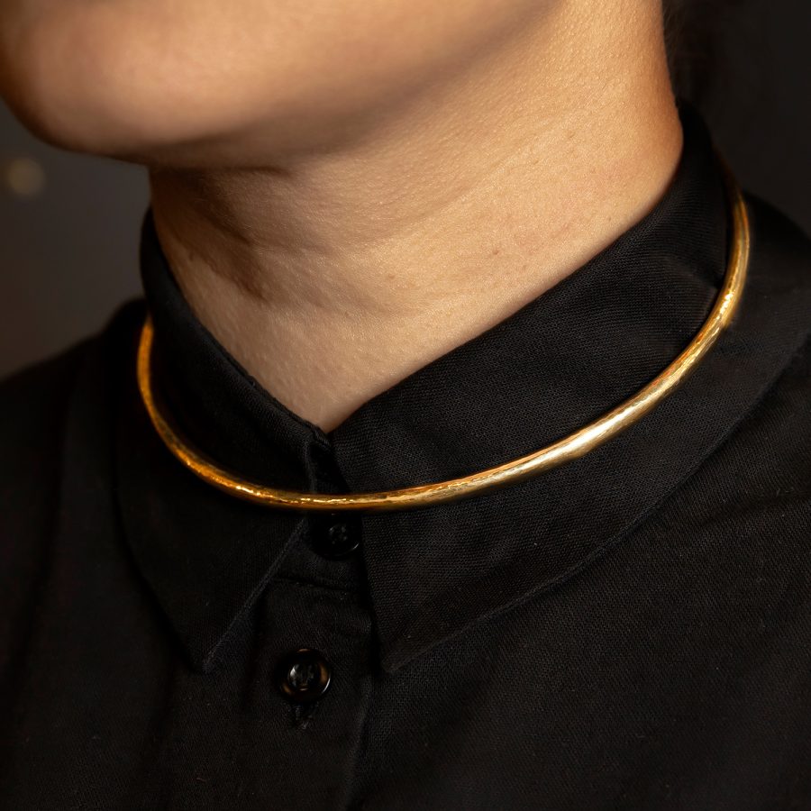 Simple Collar Hammered Brass Necklace - Image 5