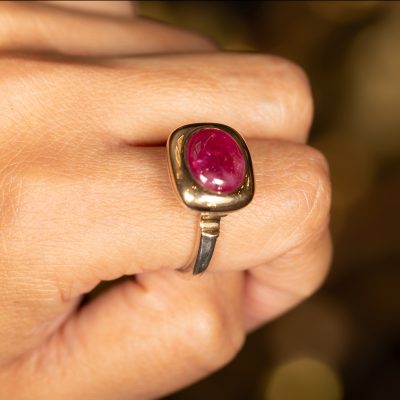 18kt Gold & Silver Cabochon Ruby Ring