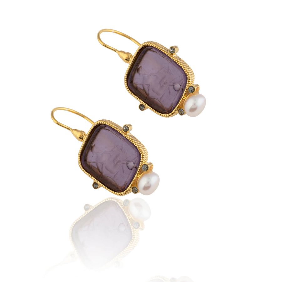 Heritage Smokey Intaglio Earring with Pearl Detailing