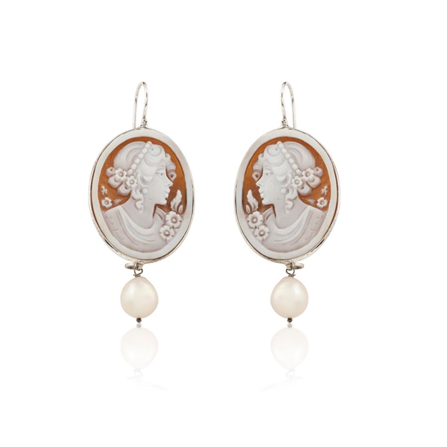 Cameo Face Detailed Pearl Earrings
