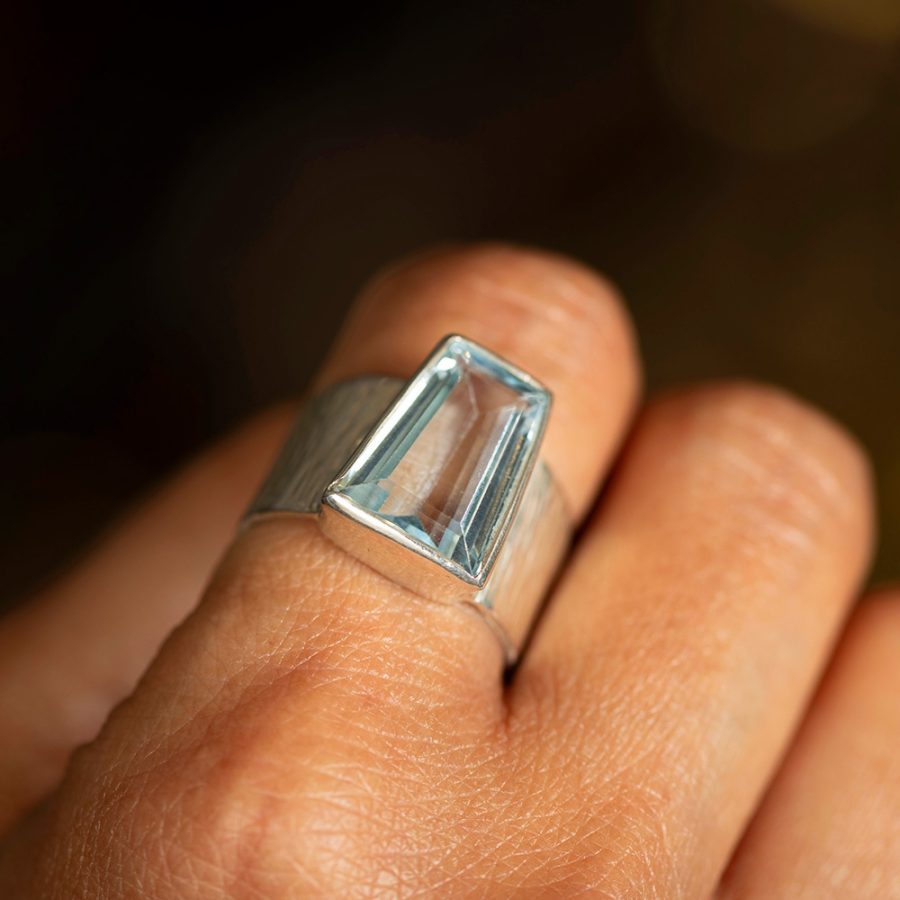 Silver Aquamarine Ring