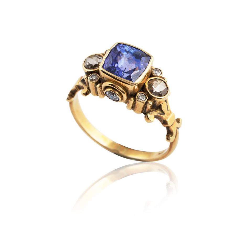 Heirloom 18kt Gold Tanzanite & Rose Cut Diamond Ring