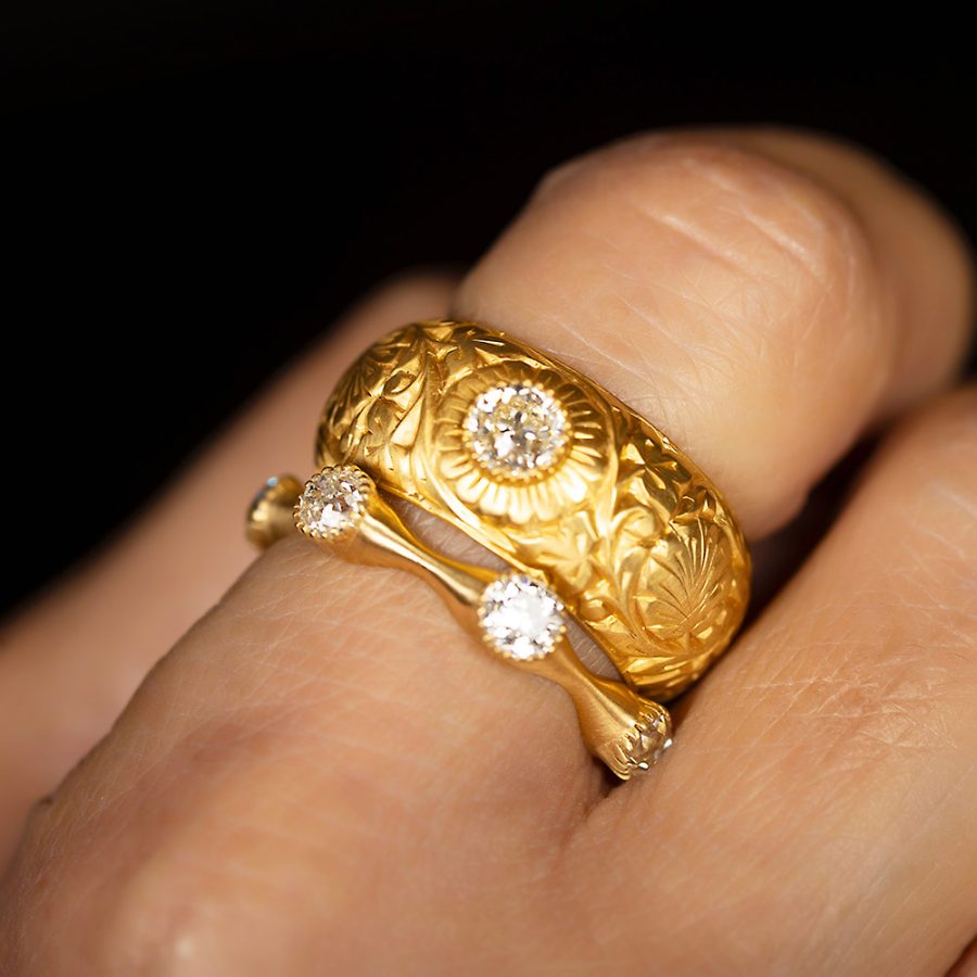 18t Gold Mughal Inspired Old Mine Cut Ring Band