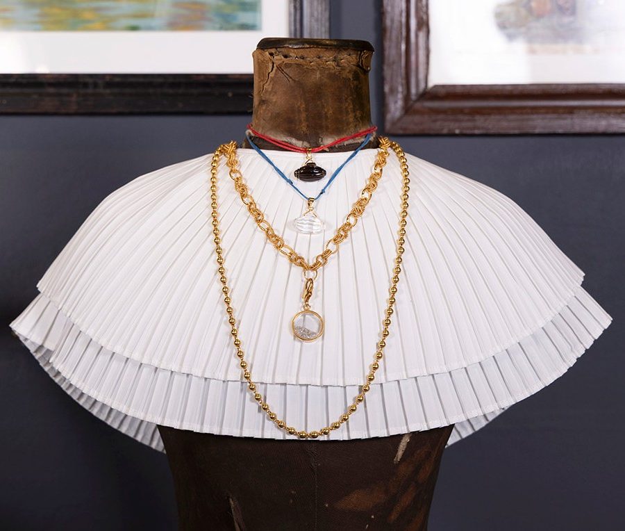 Carved Quartz 'Najar' Amulet Pendant Necklace