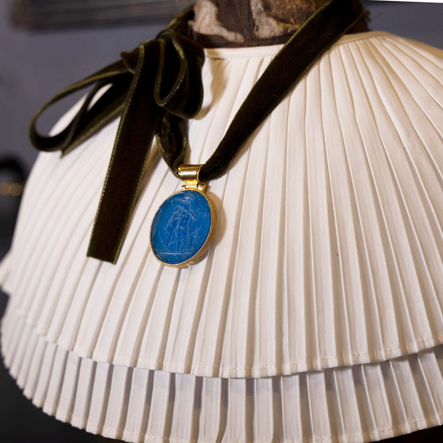 Royal Blue Colour Intaglio Amulet with Velvet